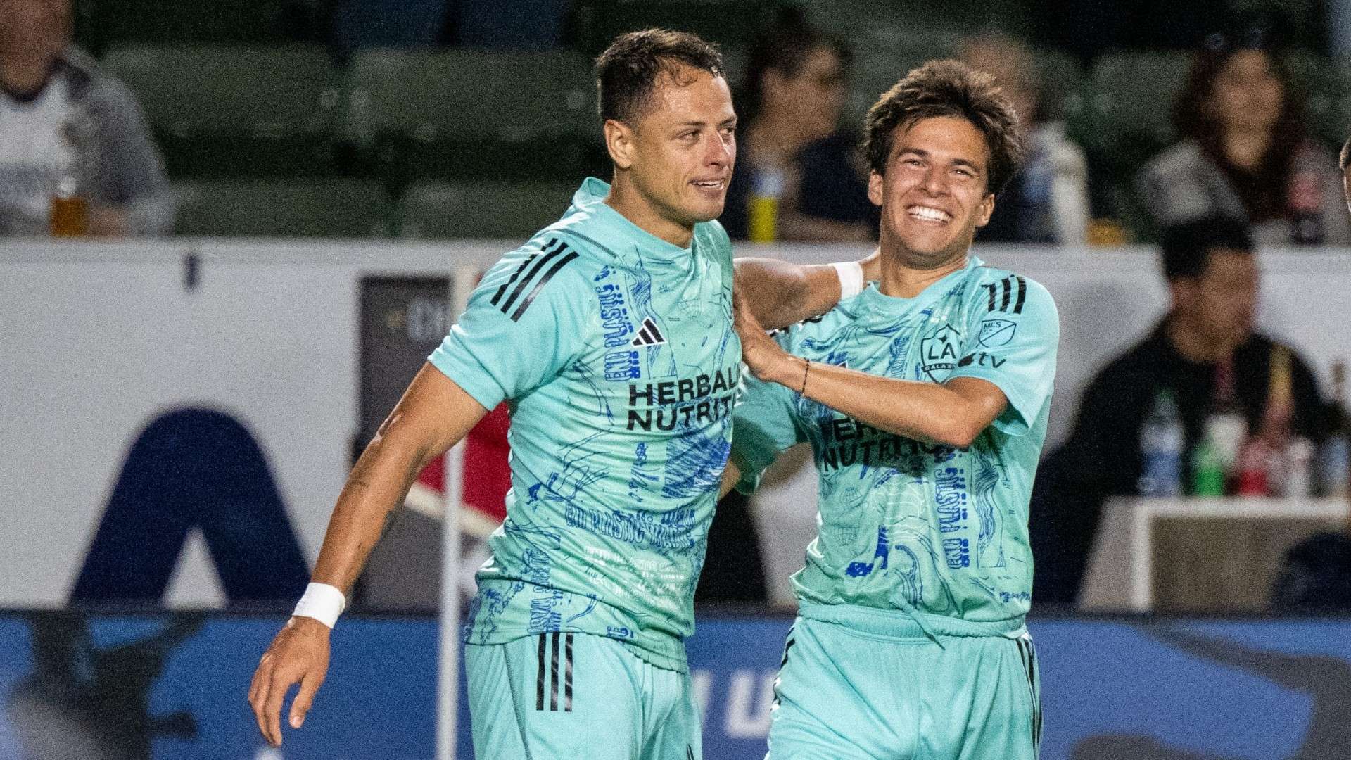 同时也能承 同时也能承