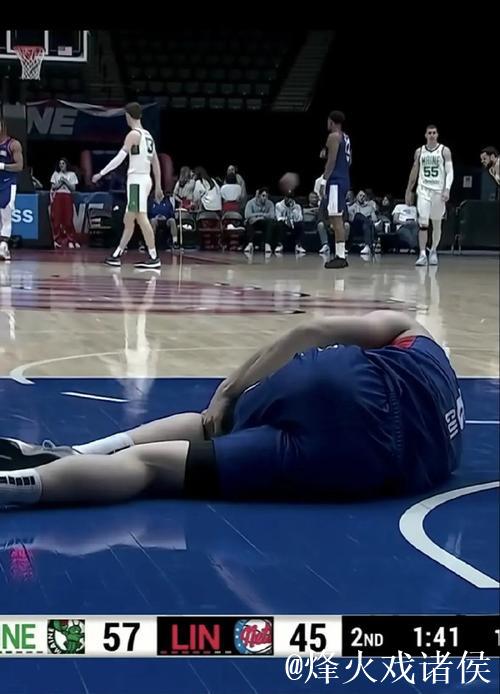 崔永熙受伤提前离场 伤退前贡献2分4篮板3助攻